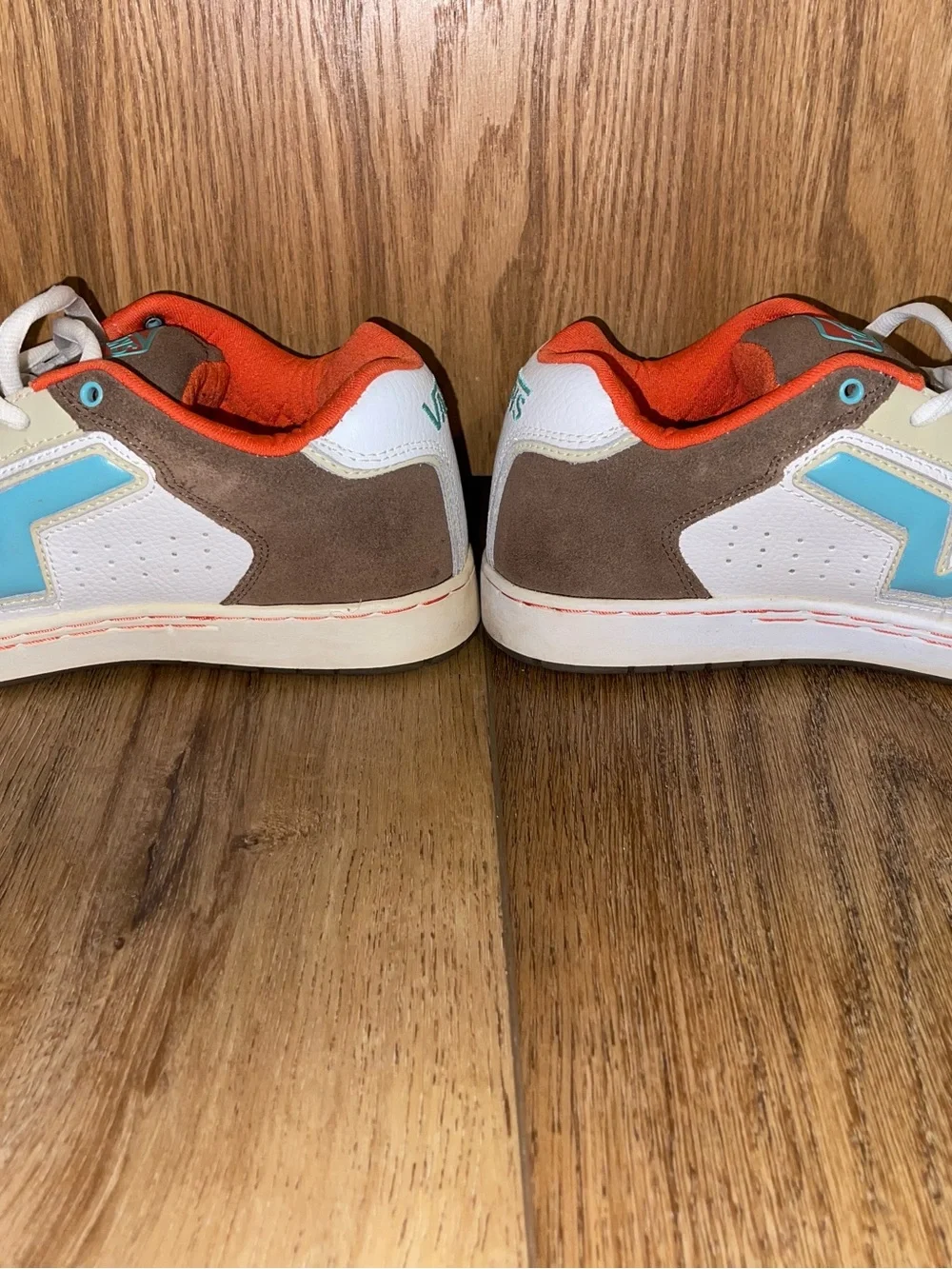Women’s Vans Upland 2